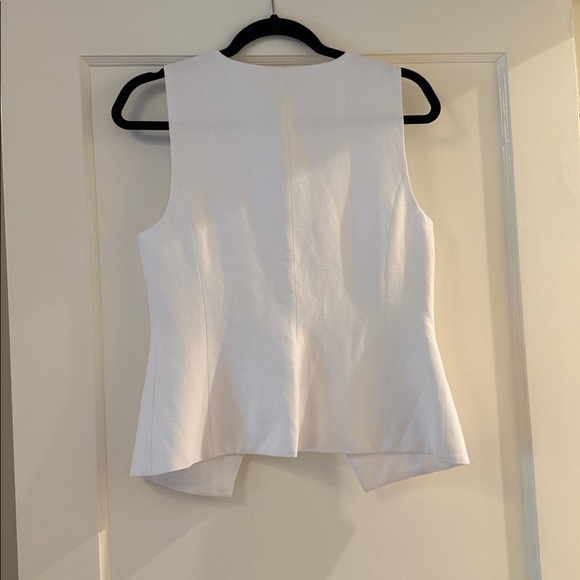 Aritzia Linen Regal Vest - Picture 12 of 12